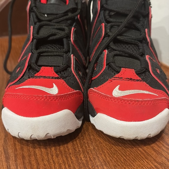 Nike Air More Uptempo 96 RED TOE boys sneaker size 12C excellent PO condition - Picture 4 of 13